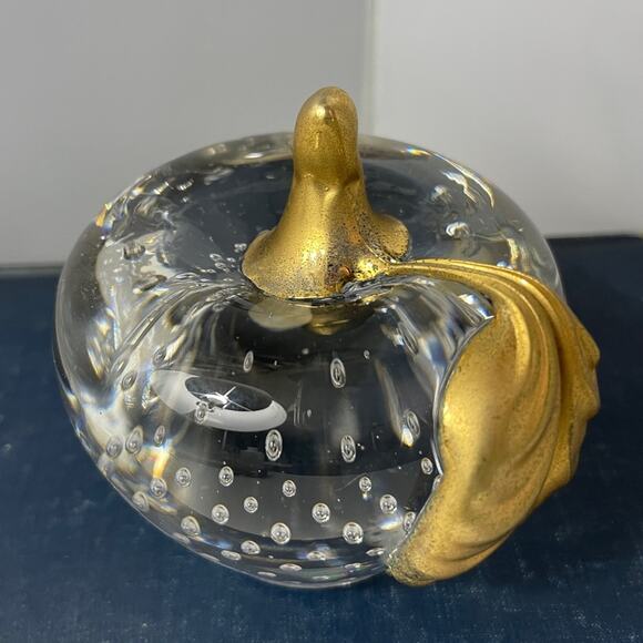 Vintage Gatco Controlled Bubble‎ Glass Apple Paperweight w/ Solid Brass - Picture 8 of 9